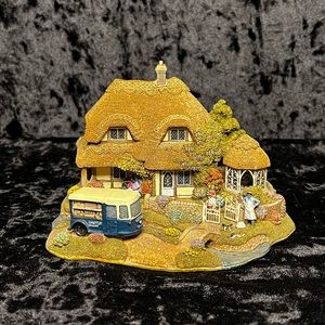 Lilliput Lane -Two Pints Please - Collectors Club